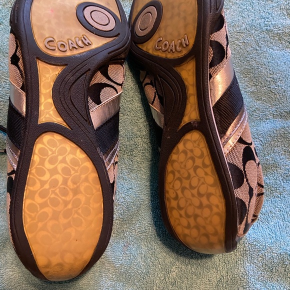 Coach lace up sneakers Excellent condition black and silver size 9 1/2 - Picture 7 of 7